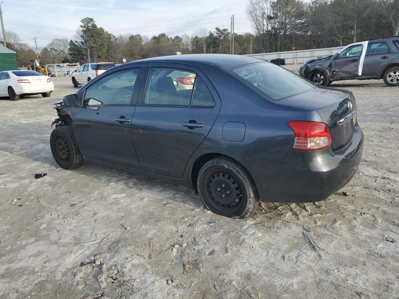 2012 Toyota Yaris - Image 2
