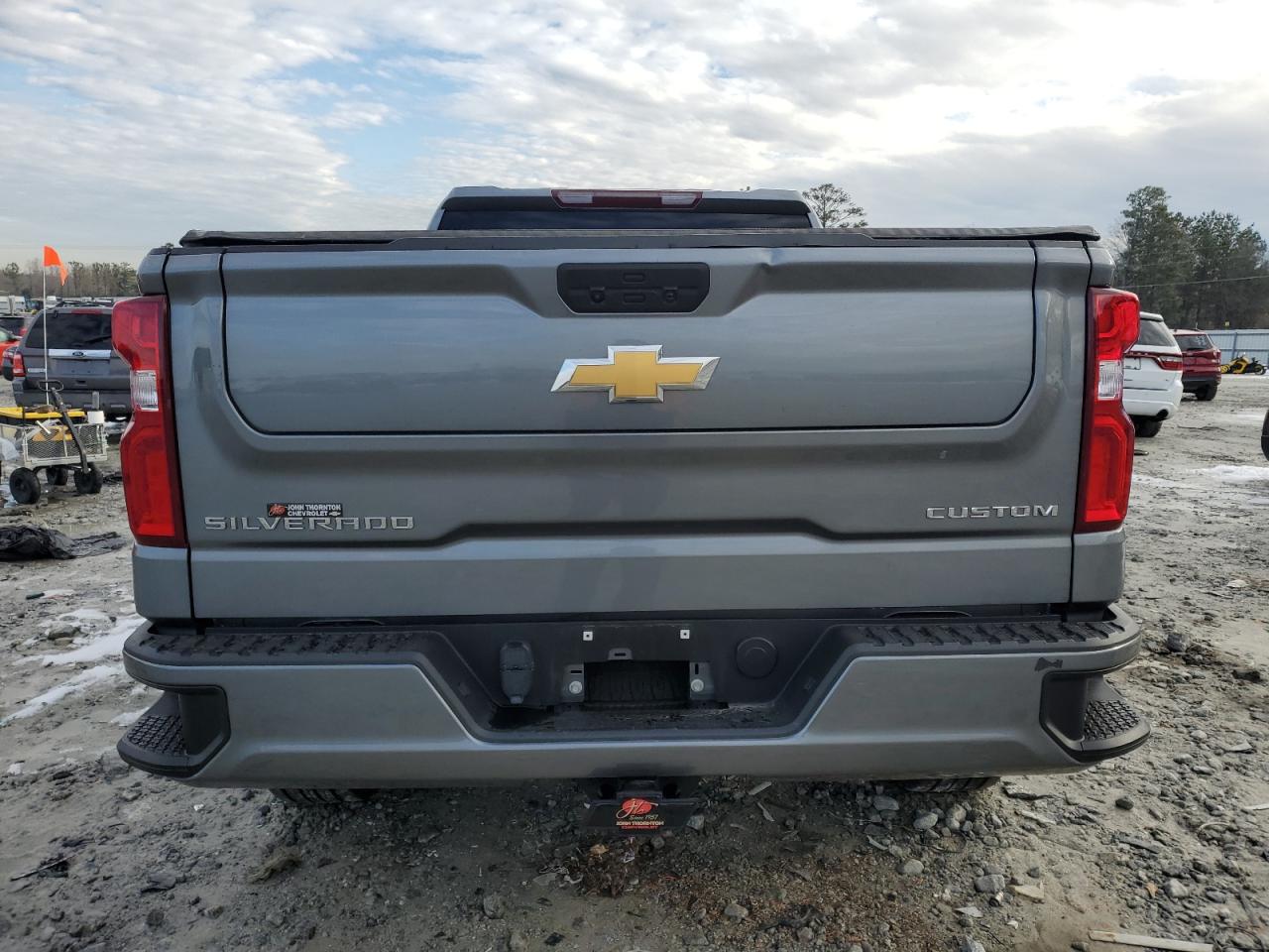 2022 Chevrolet Silverado - Image 6