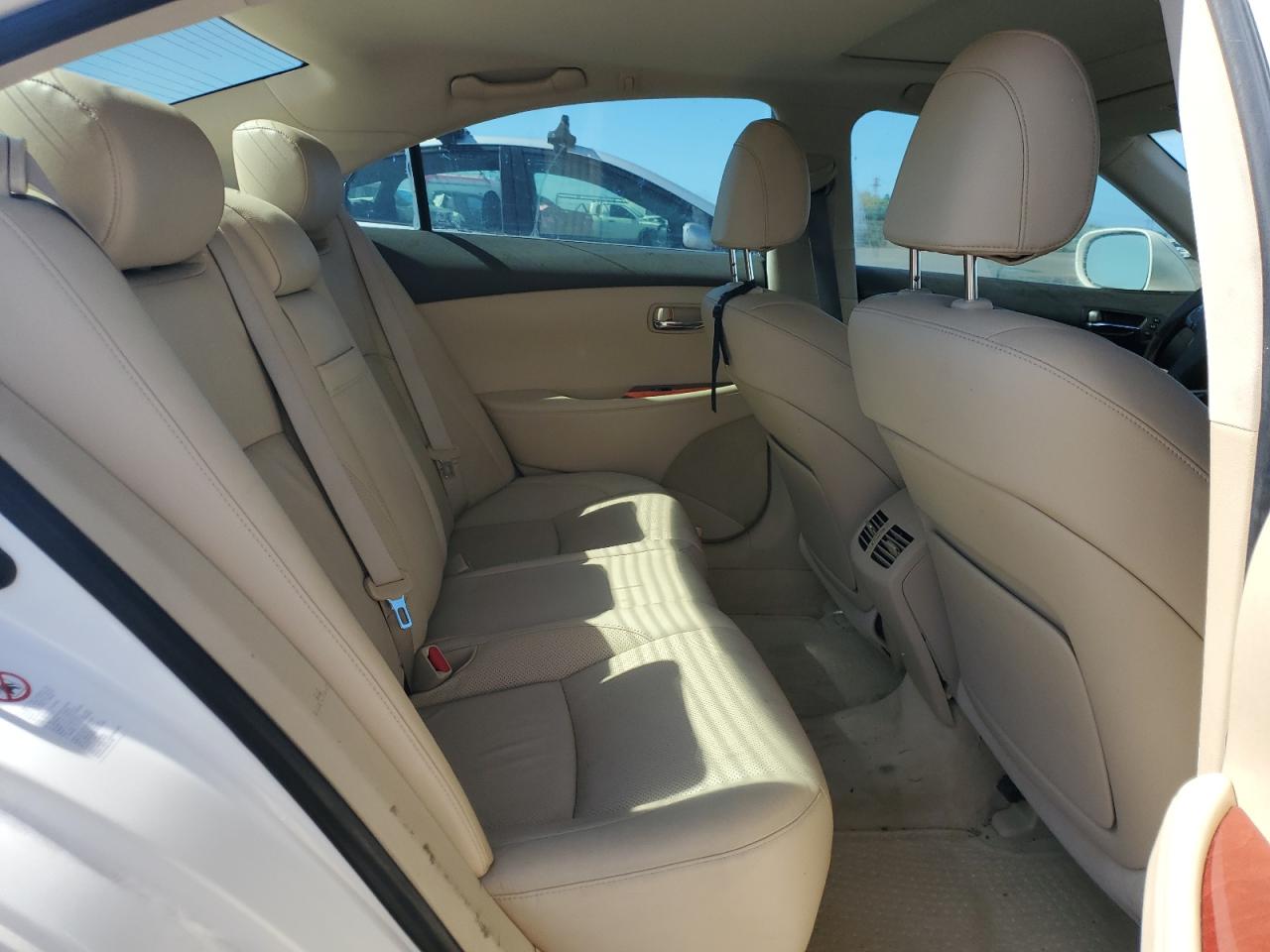 2007 Lexus ES - Image 10