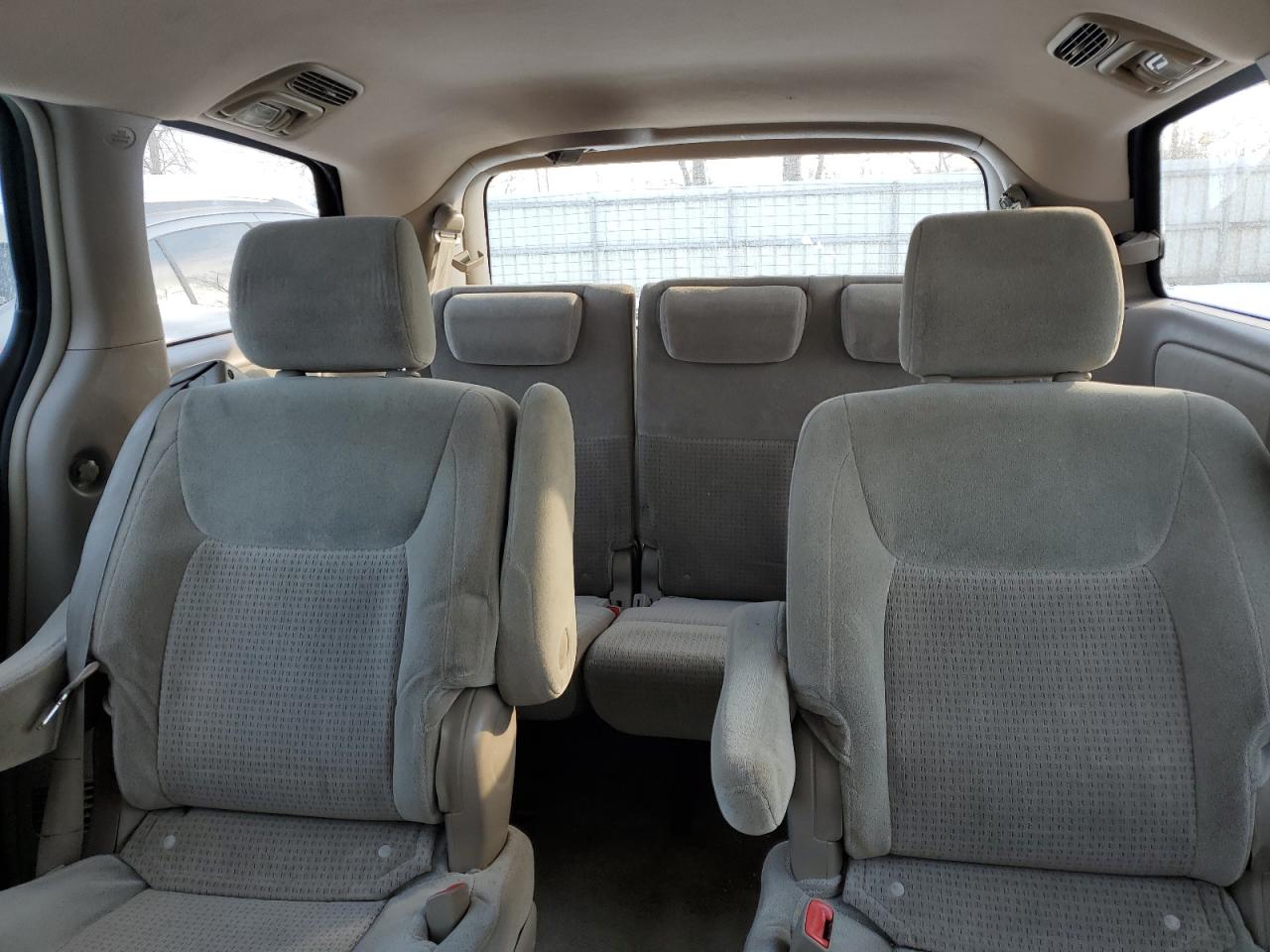 2008 Toyota Sienna - Image 10