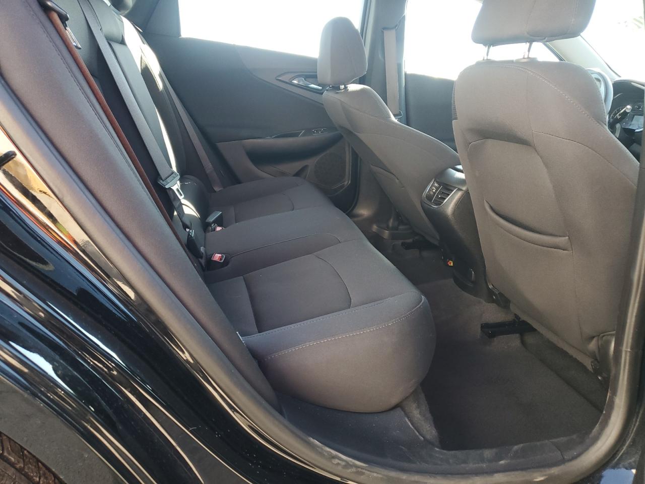 2022 Chevrolet Malibu - Image 11