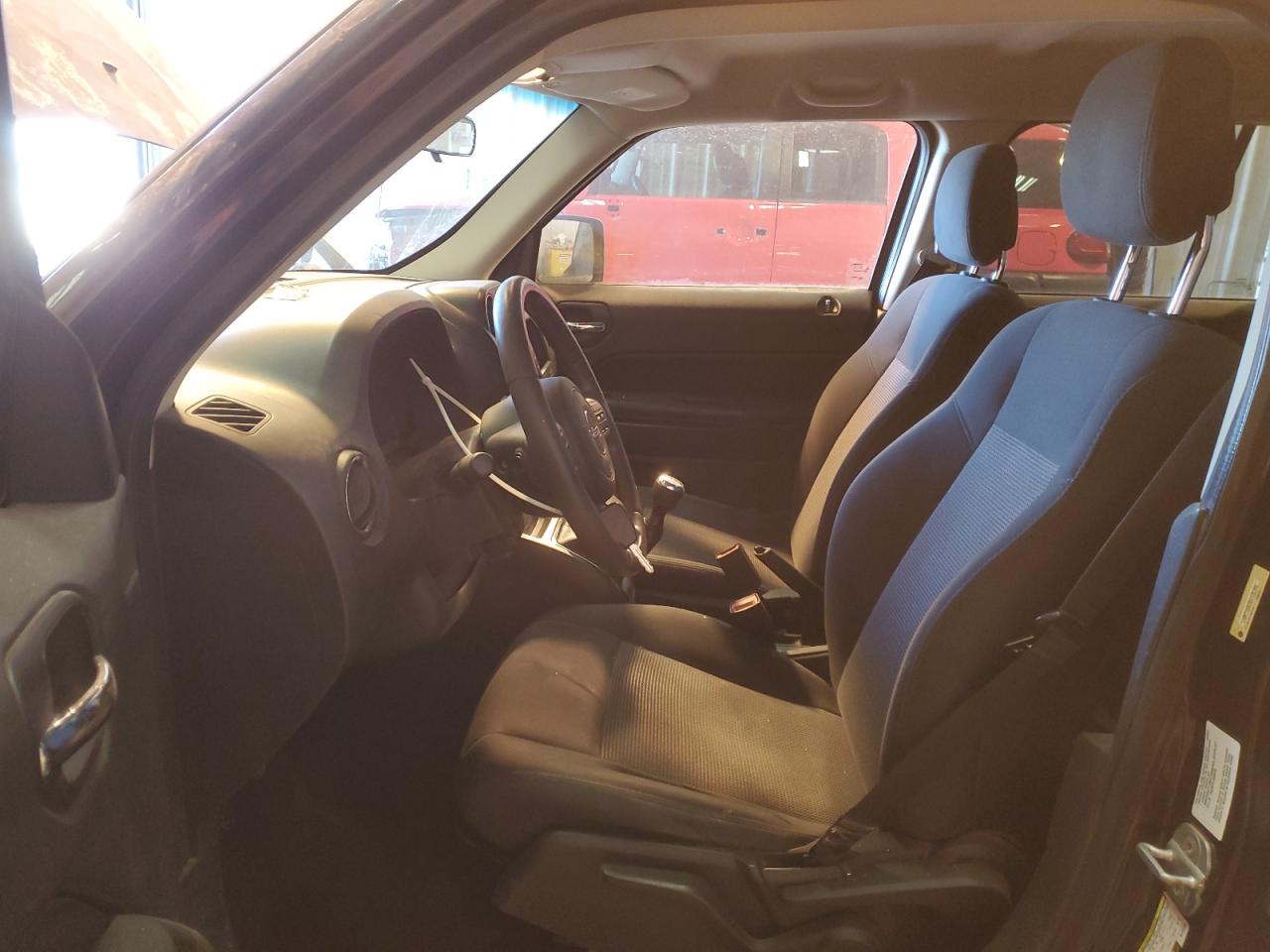 2011 Jeep Liberty (Patriot) - Image 7