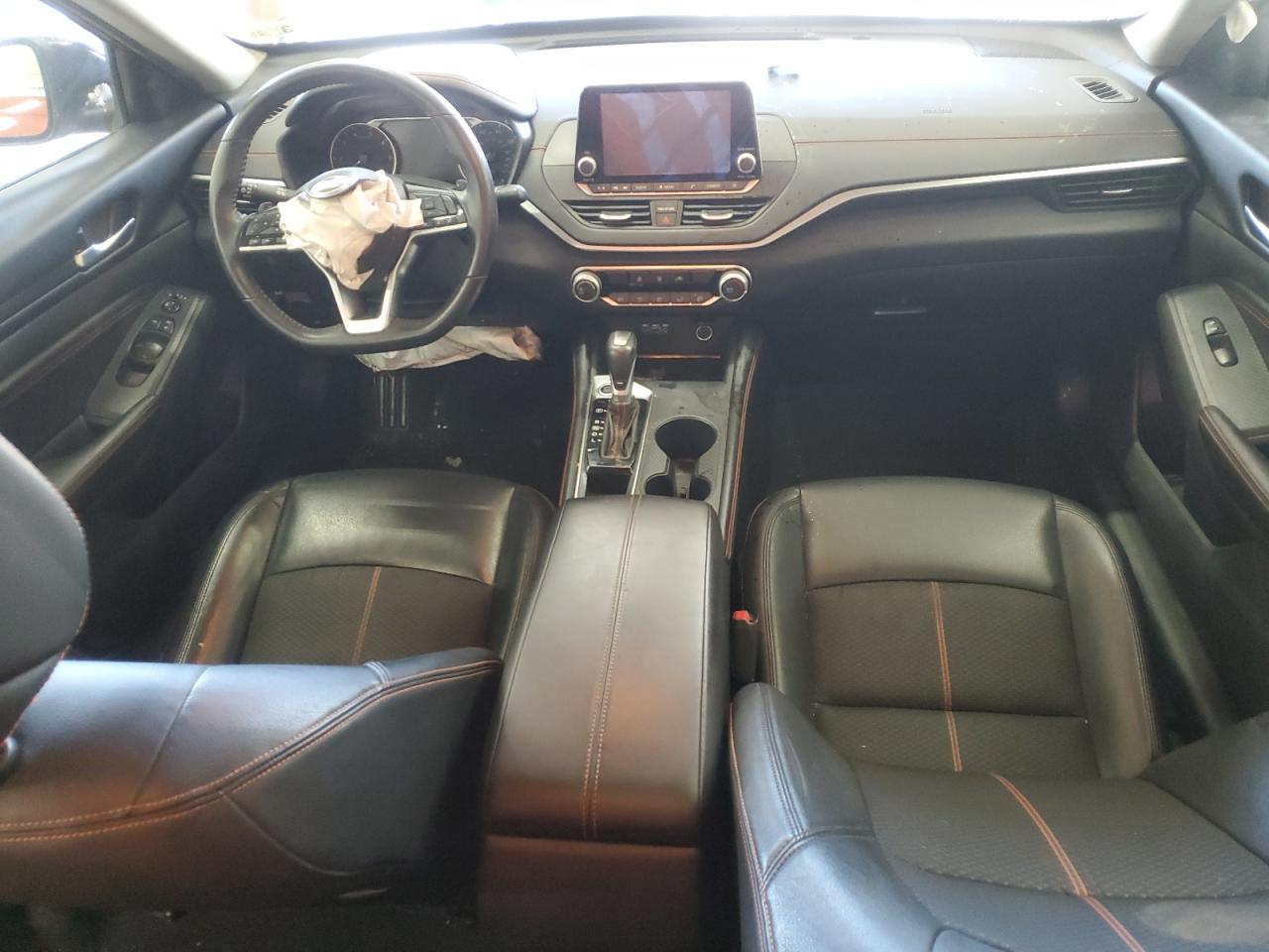2020 Nissan Altima - Image 8