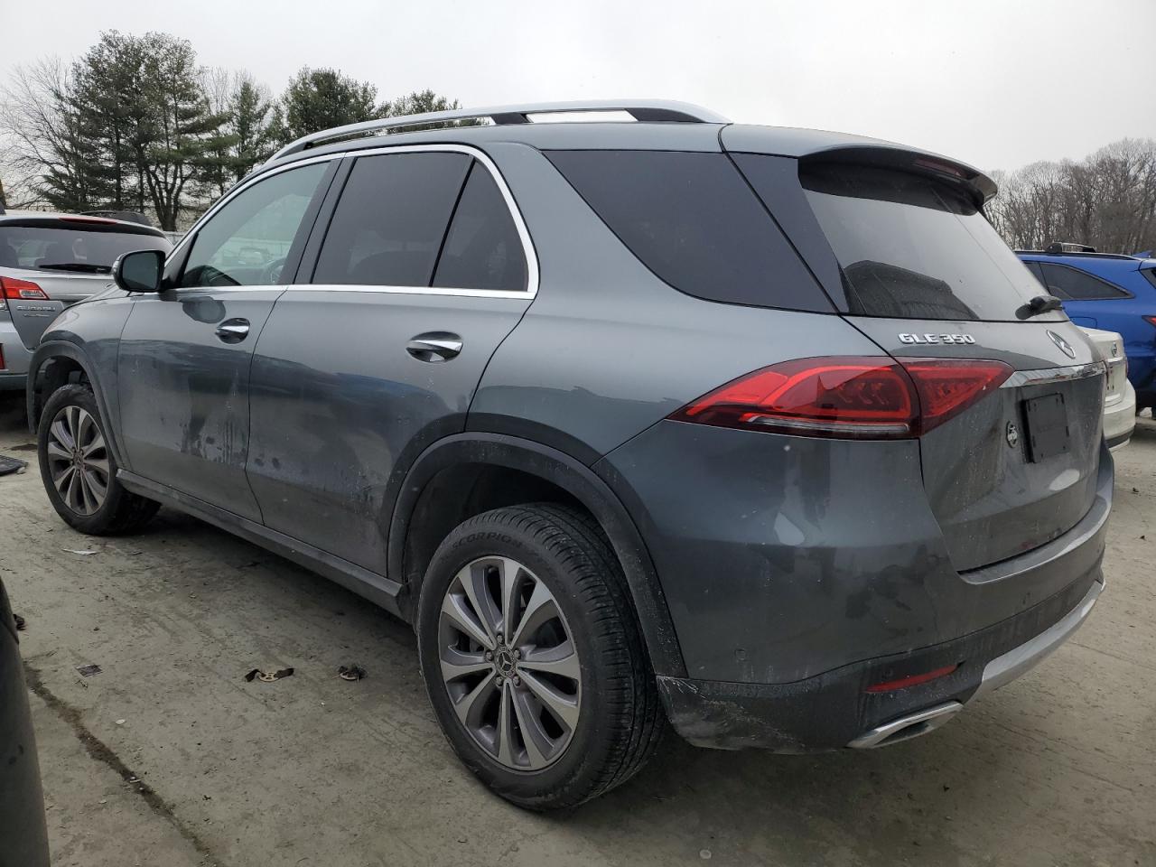 2022 Mercedes-Benz GLE - Image 2