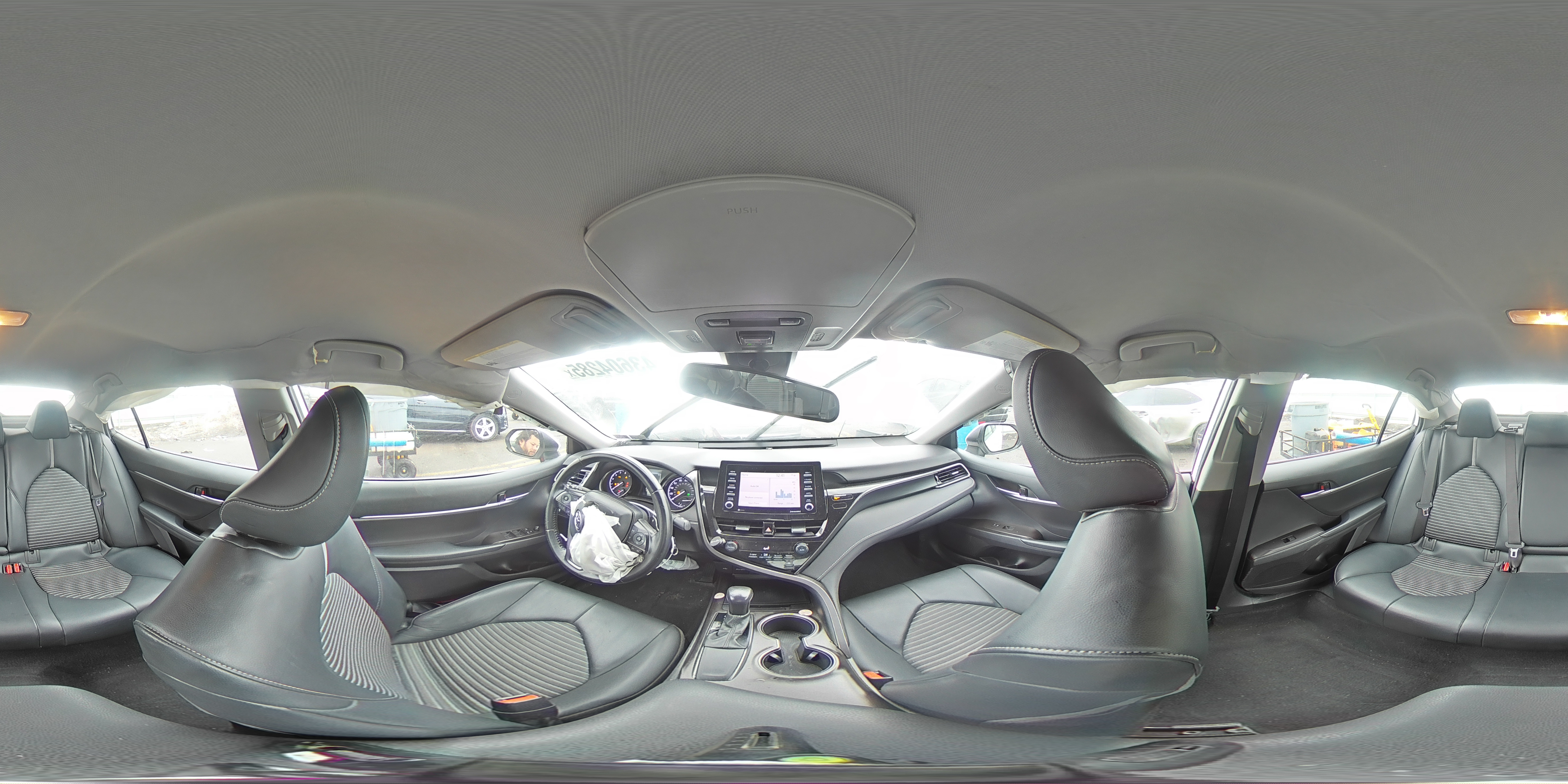 2021 Toyota Camry - Image 13