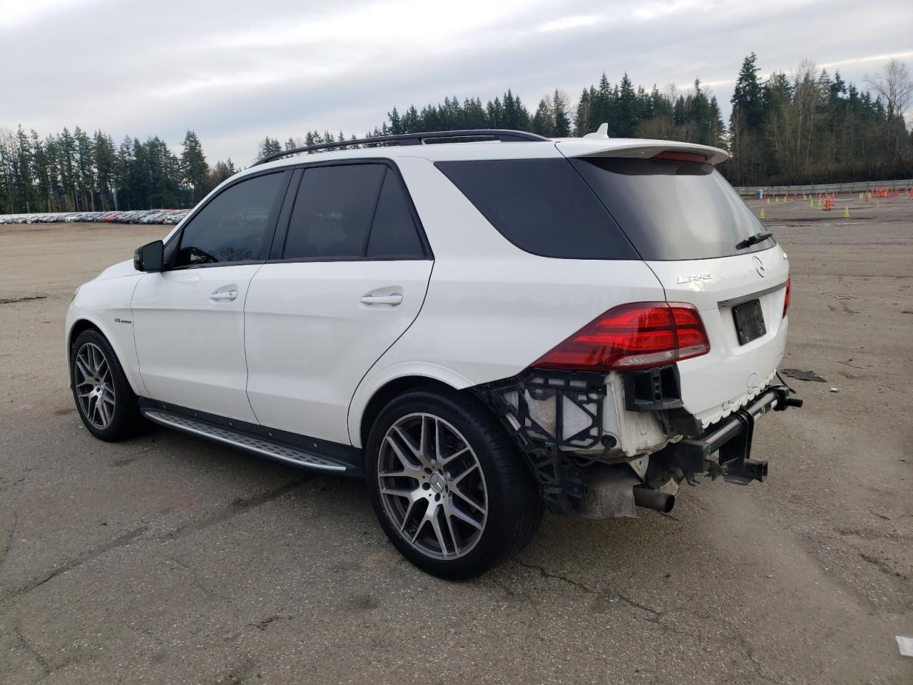 2016 Mercedes-Benz GLE - Image 2