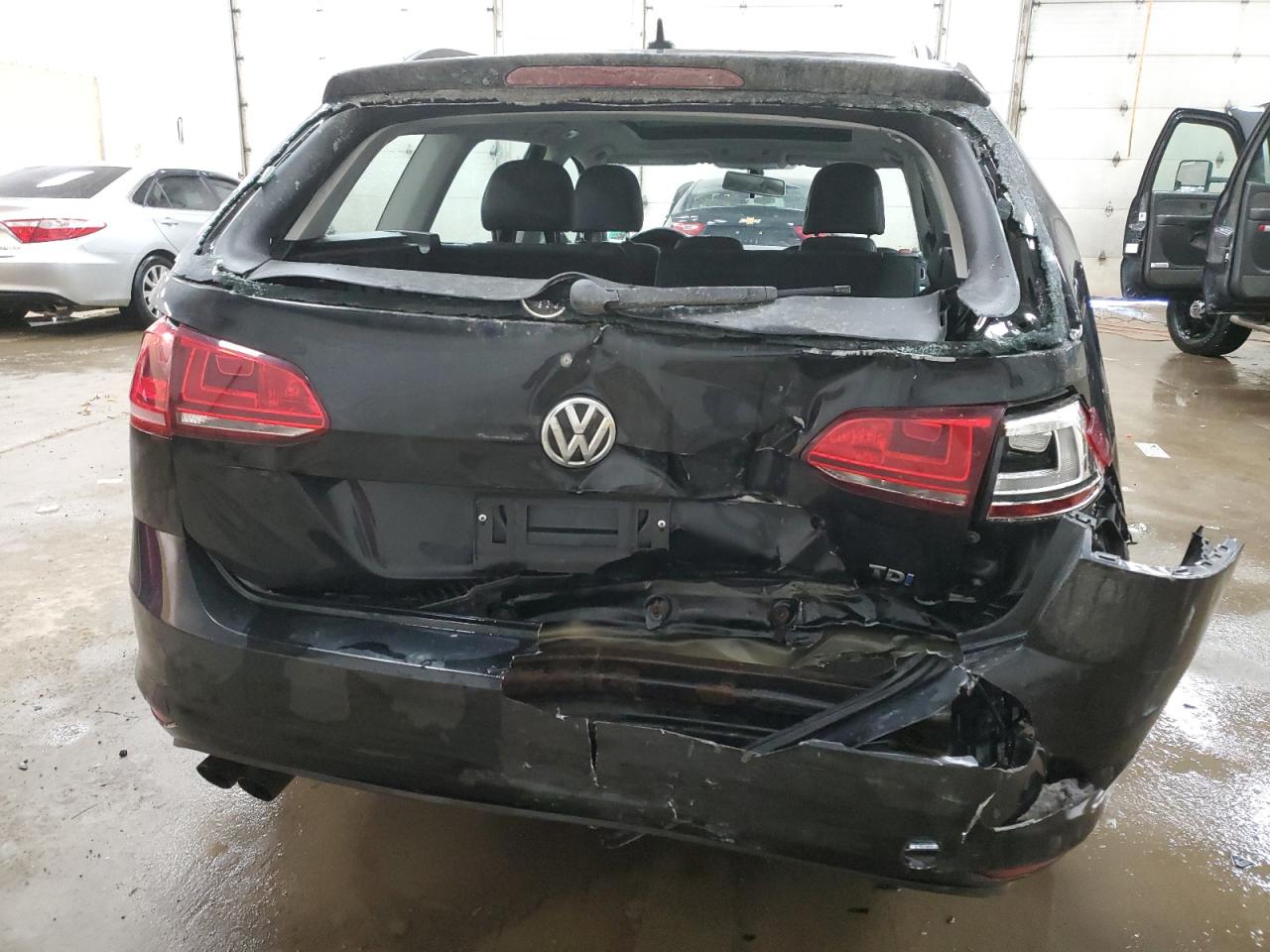 2015 Volkswagen Golf - Image 6