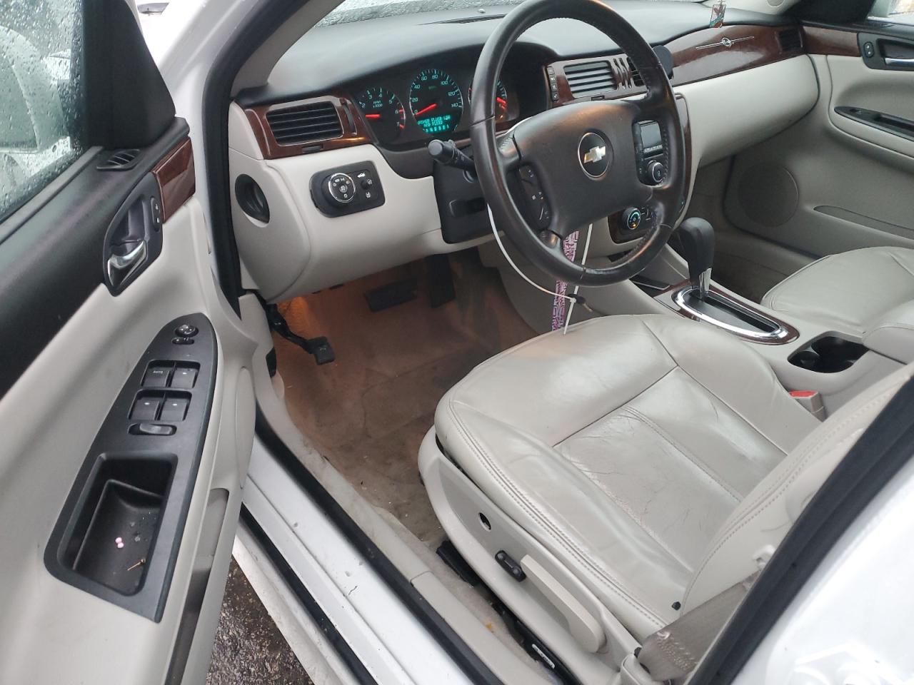 2011 Chevrolet Impala - Image 8