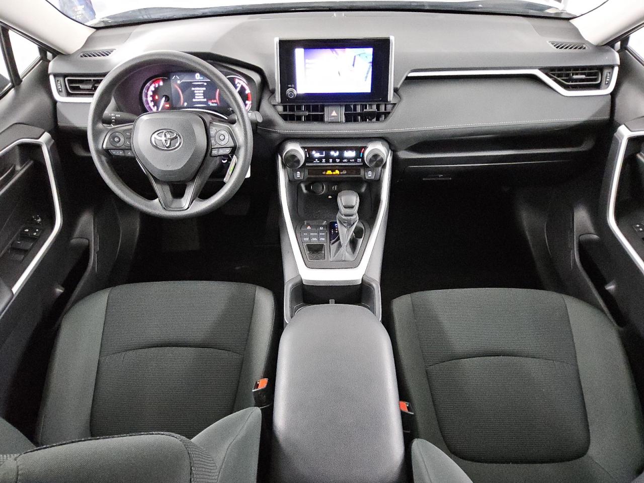2024 Toyota RAV 4 - Image 8