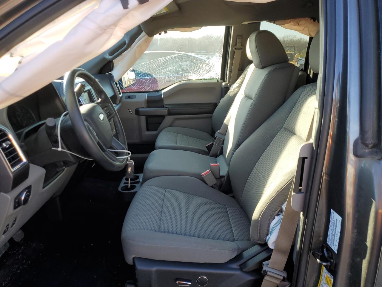 2015 Ford F-150 - Image 7