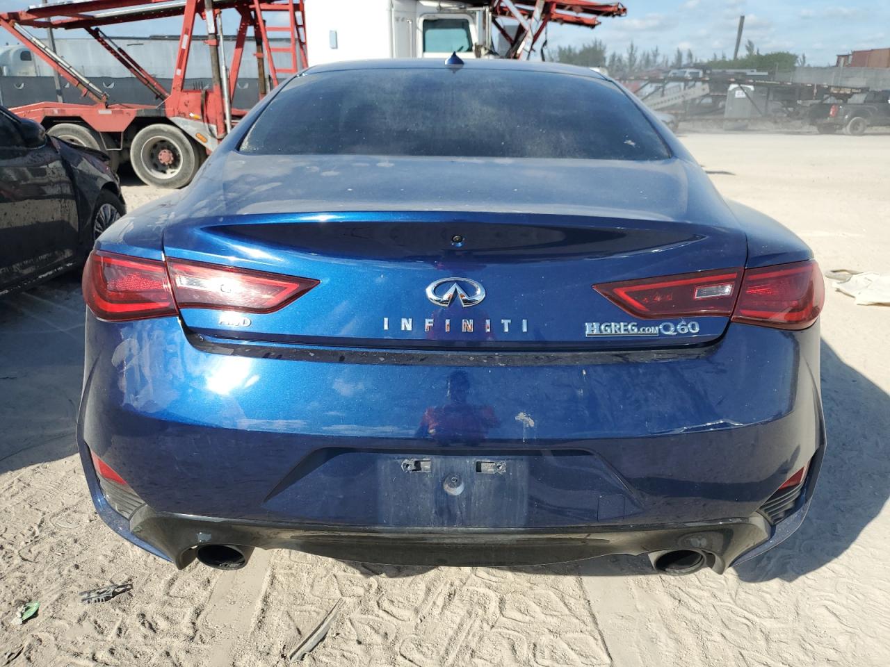 2018 Infiniti Q60 - Image 6