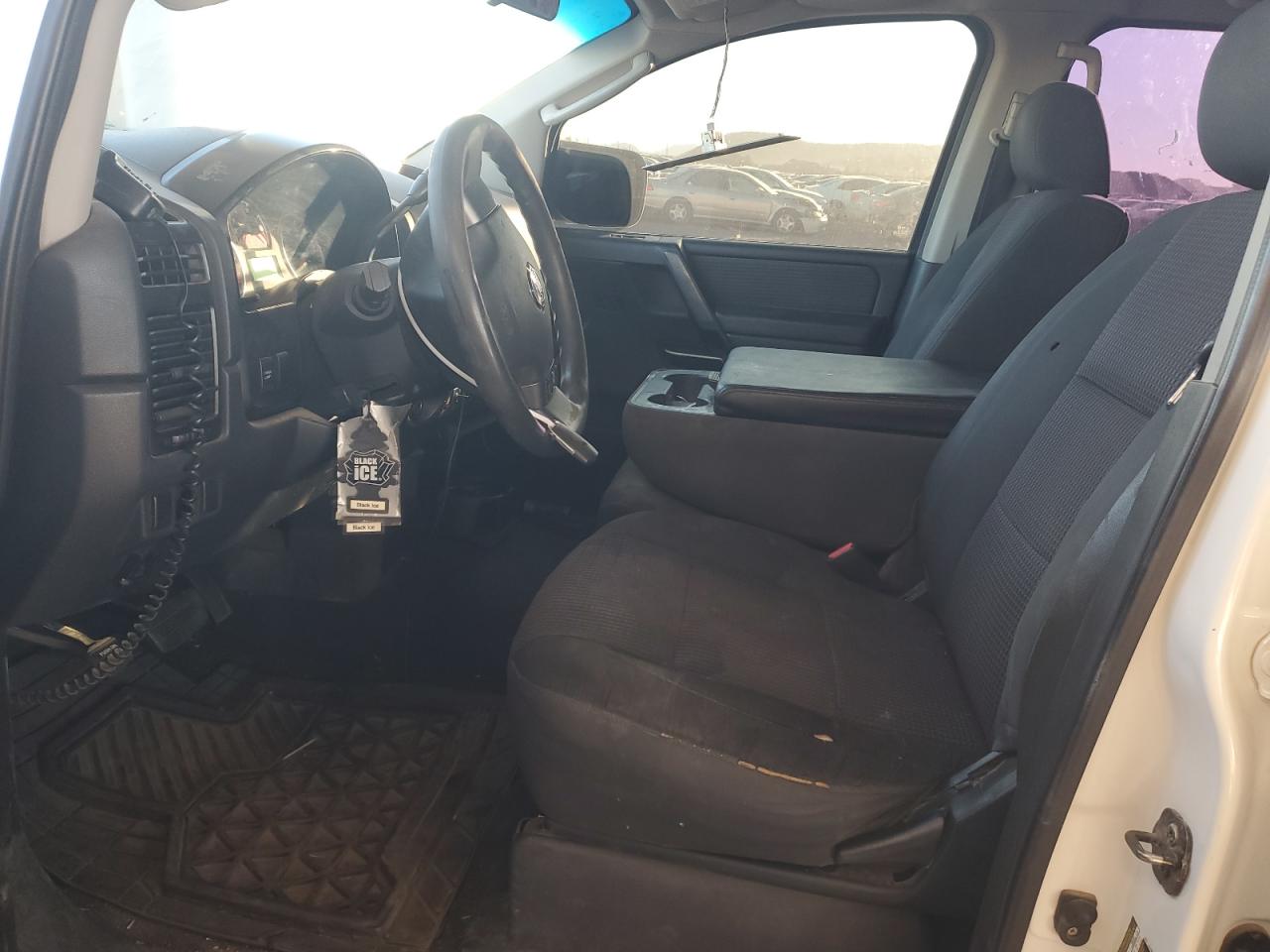 2008 Nissan Titan - Image 7