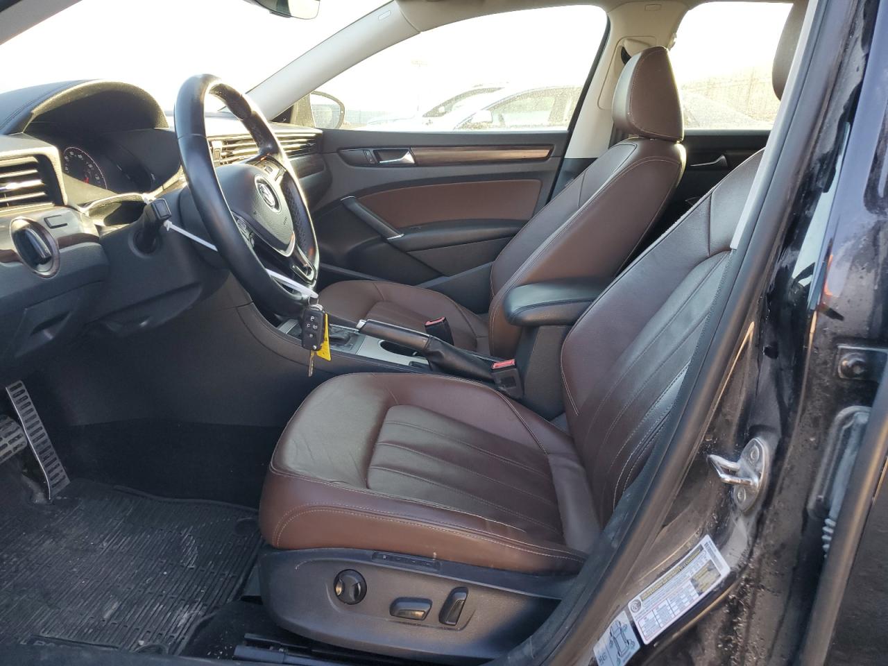 2020 Volkswagen Passat - Image 7