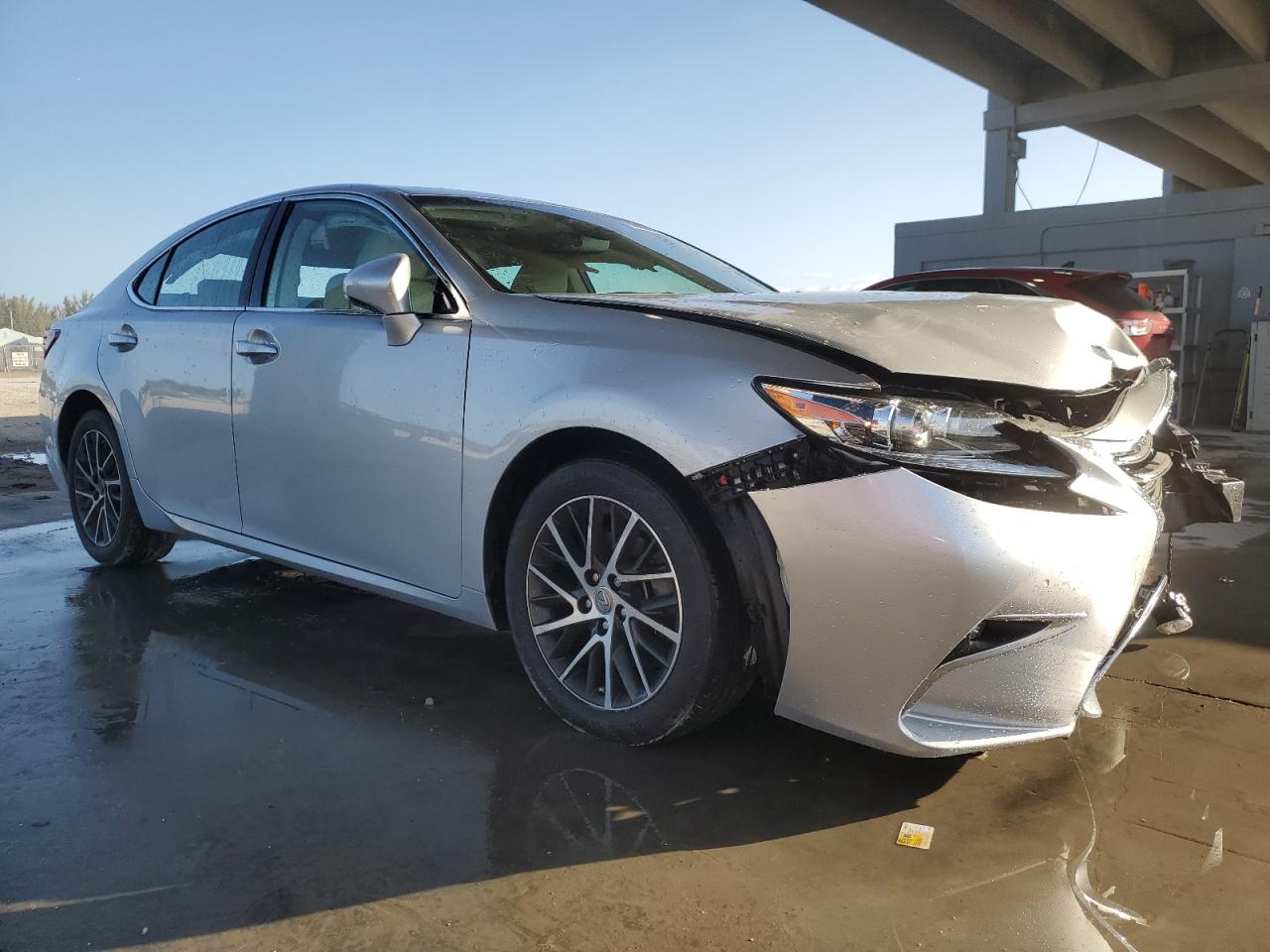 2017 Lexus ES - Image 4