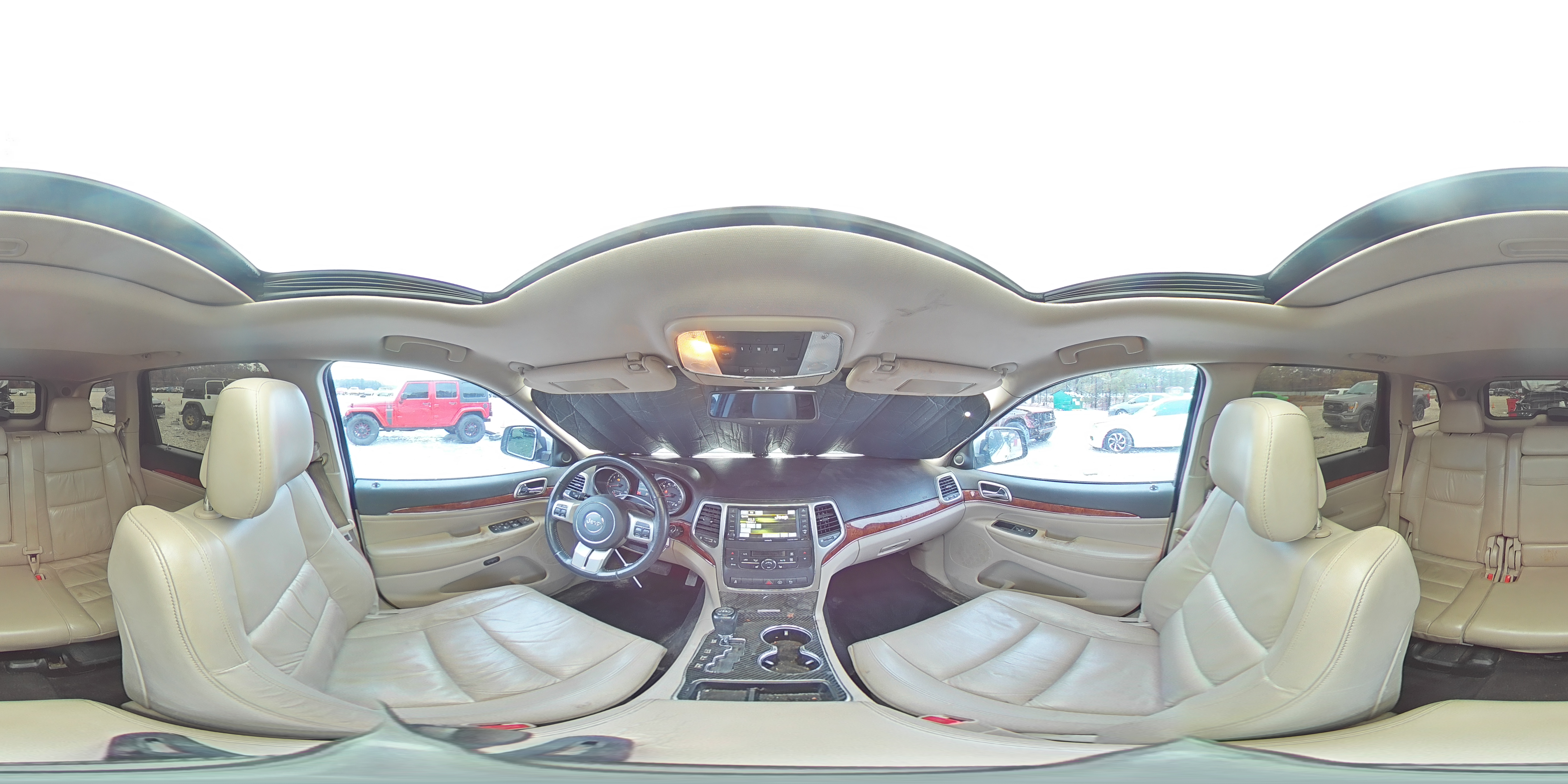 2013 Jeep Grand Cherokee - Image 15