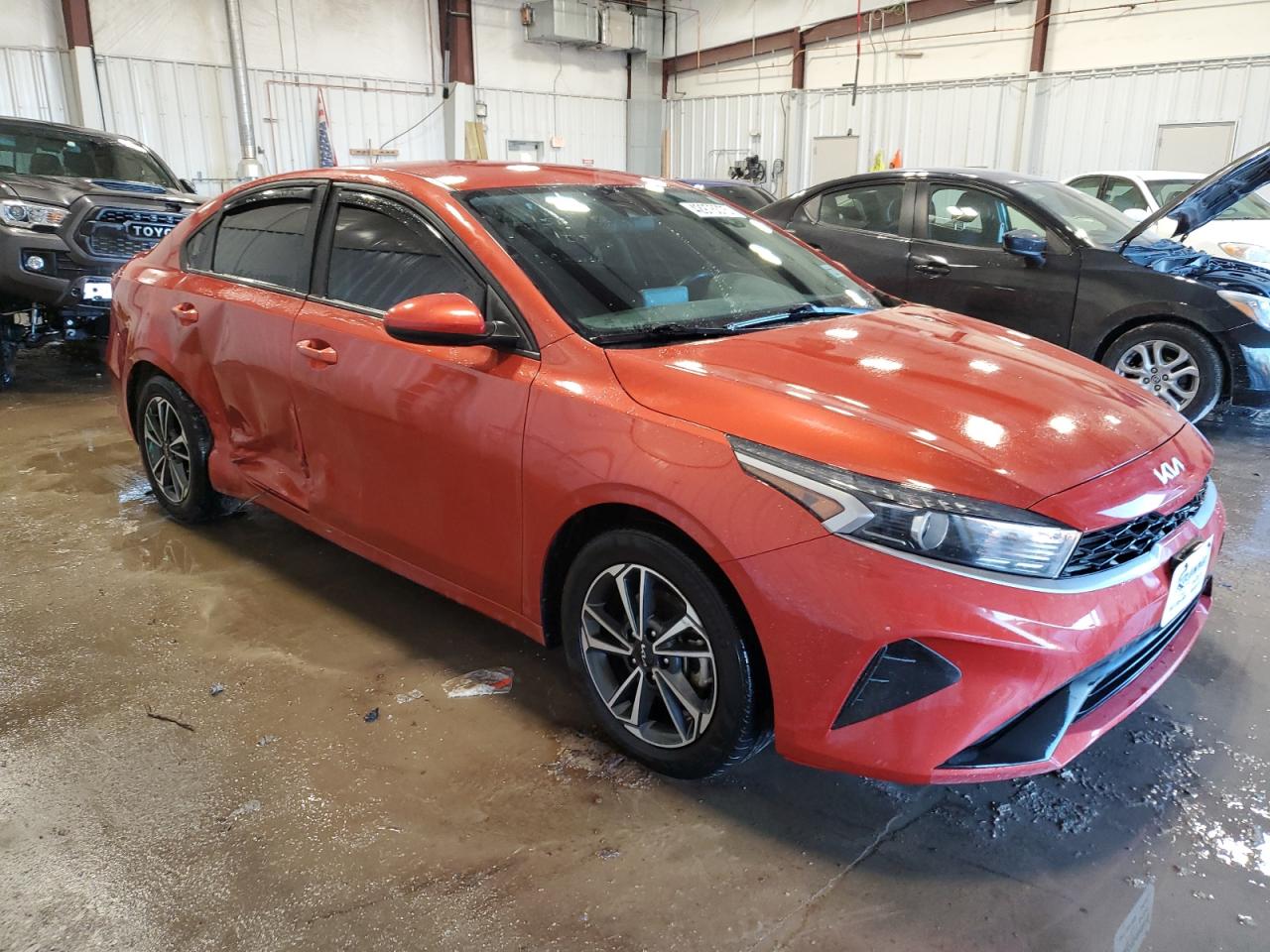 2023 Kia Forte - Image 4
