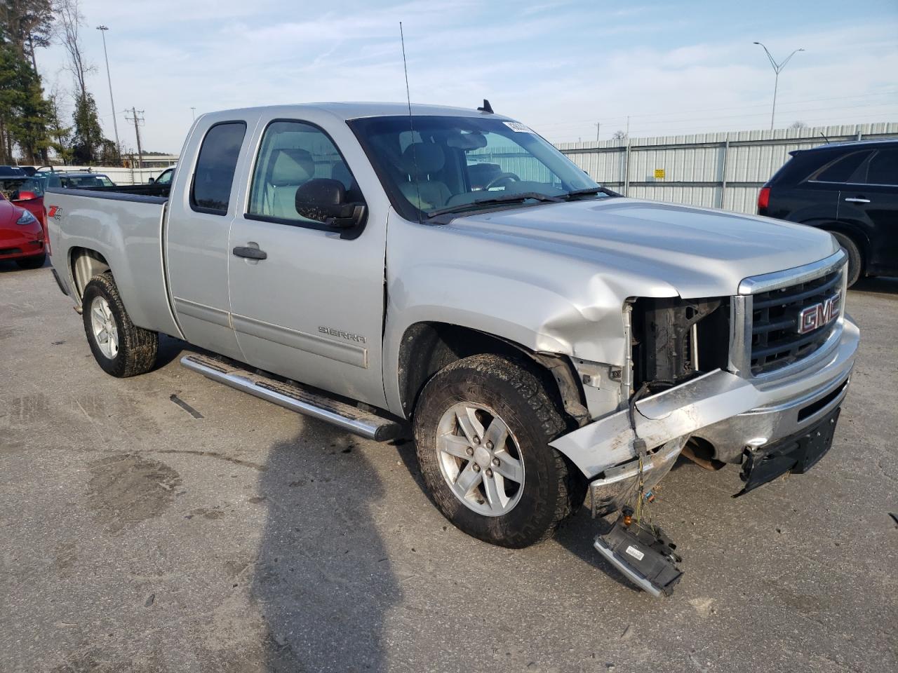 2011 GMC Sierra - Image 4