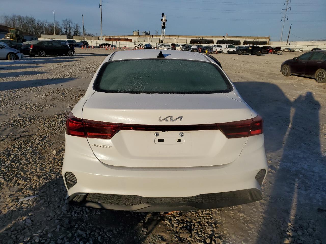 2023 Kia Forte - Image 6