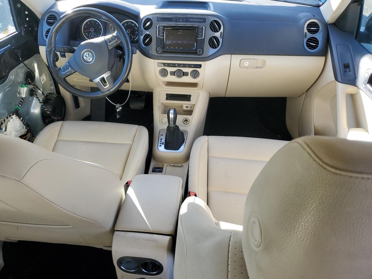 2017 Volkswagen Tiguan - Image 8
