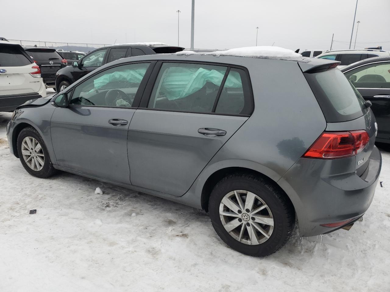 2017 Volkswagen Golf - Image 2