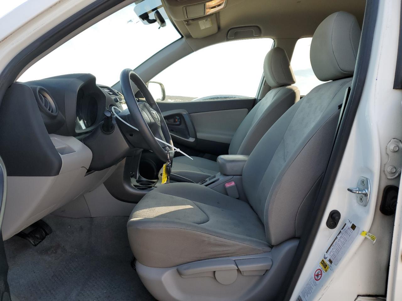 2010 Toyota RAV 4 - Image 7