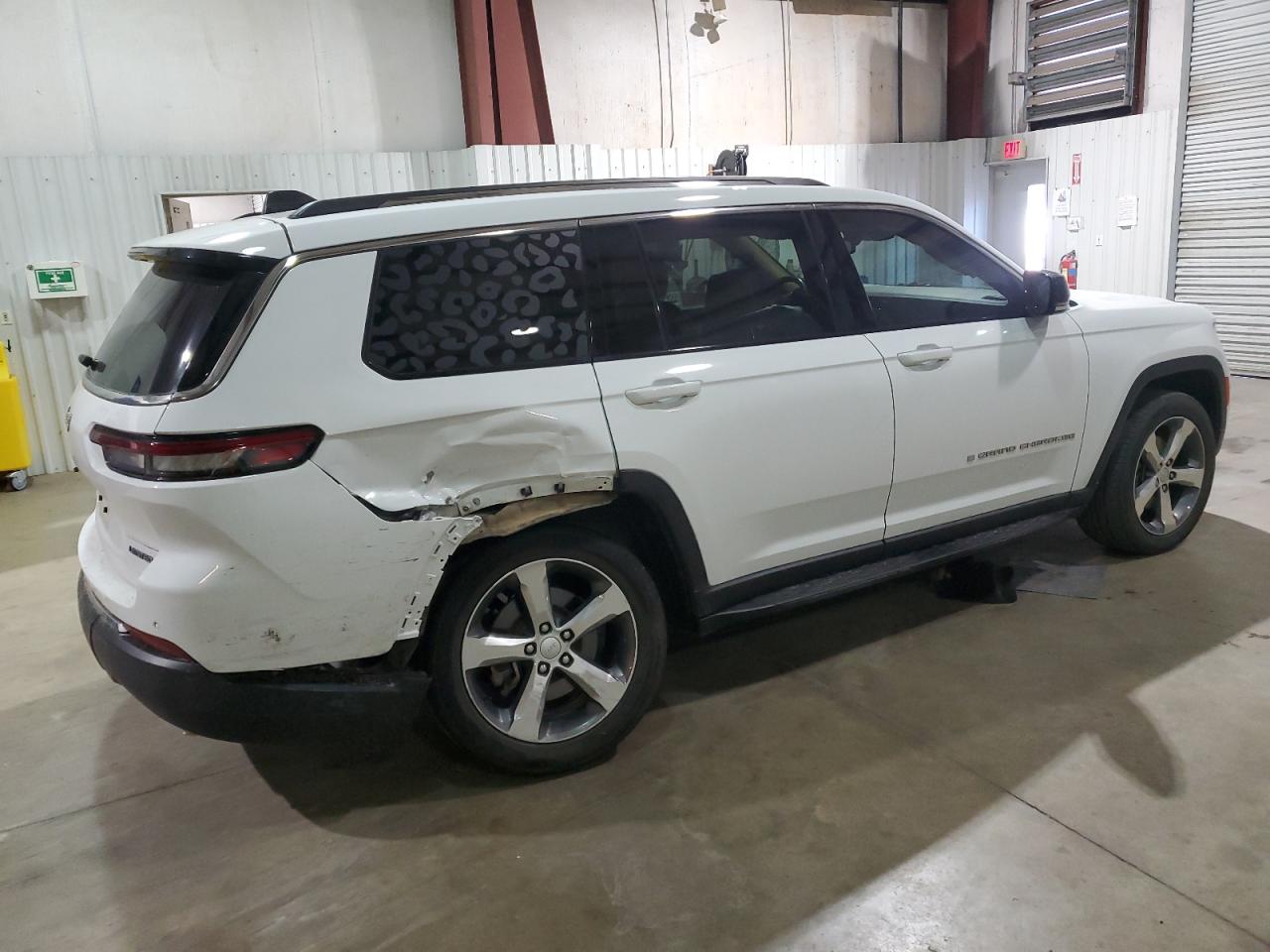 2021 Jeep Grand Cherokee - Image 3
