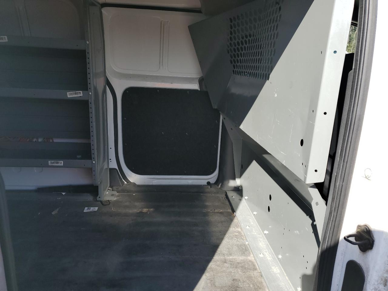2015 Nissan NV - Image 11
