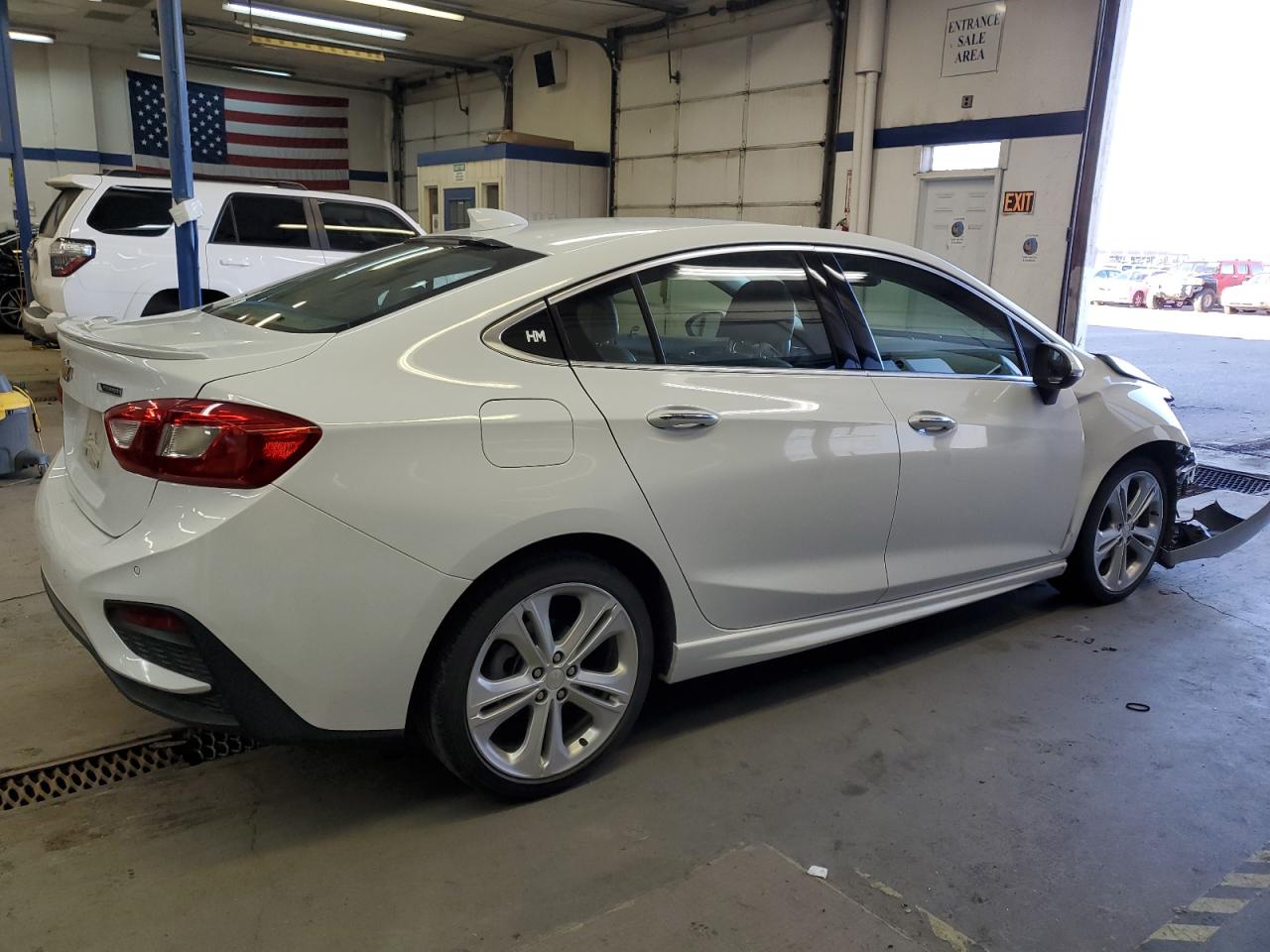 VIN 1G1BG5SM9G7315326 2016 CHEVROLET CRUZE no.3