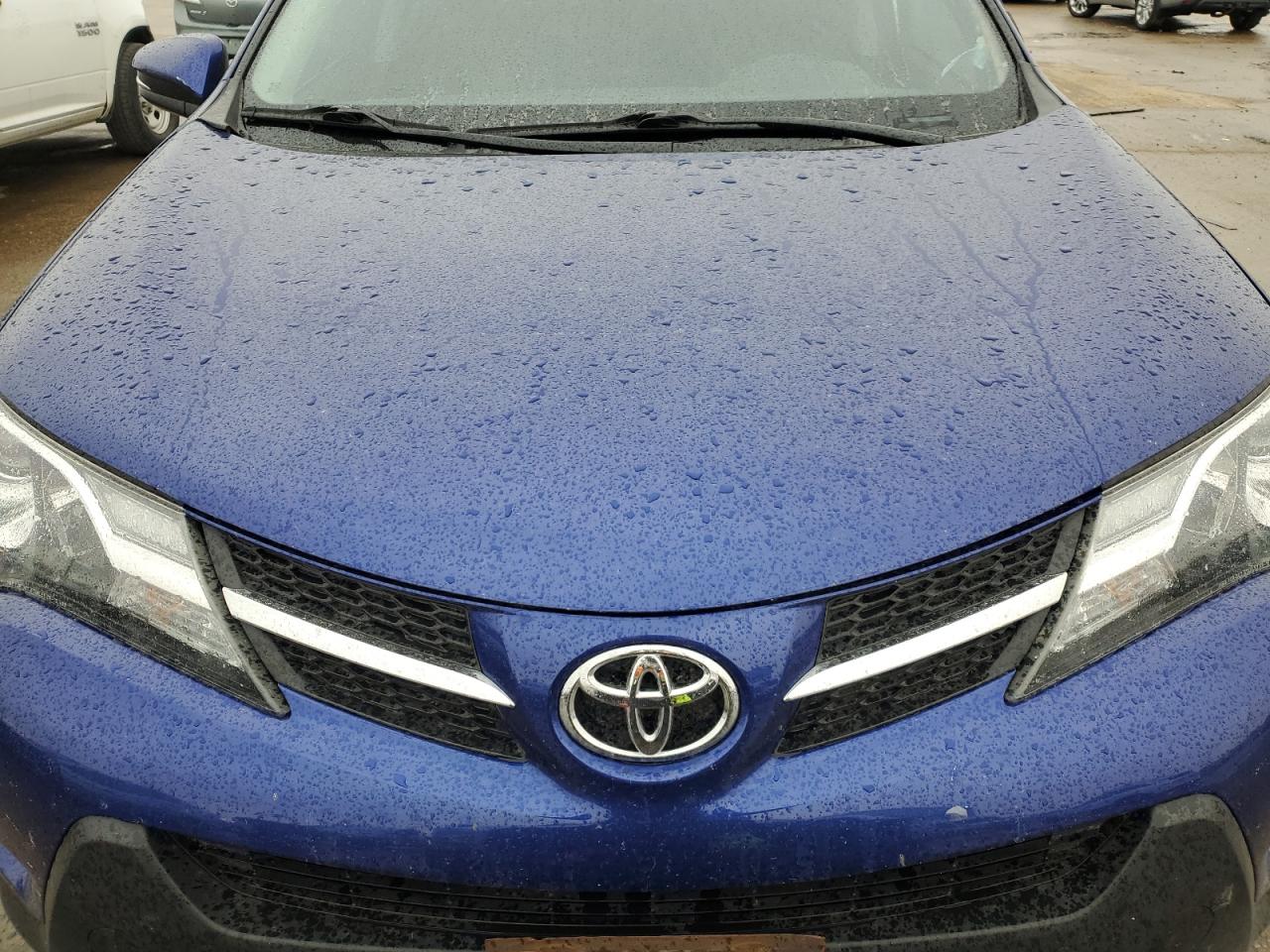 2015 Toyota RAV 4 - Image 12