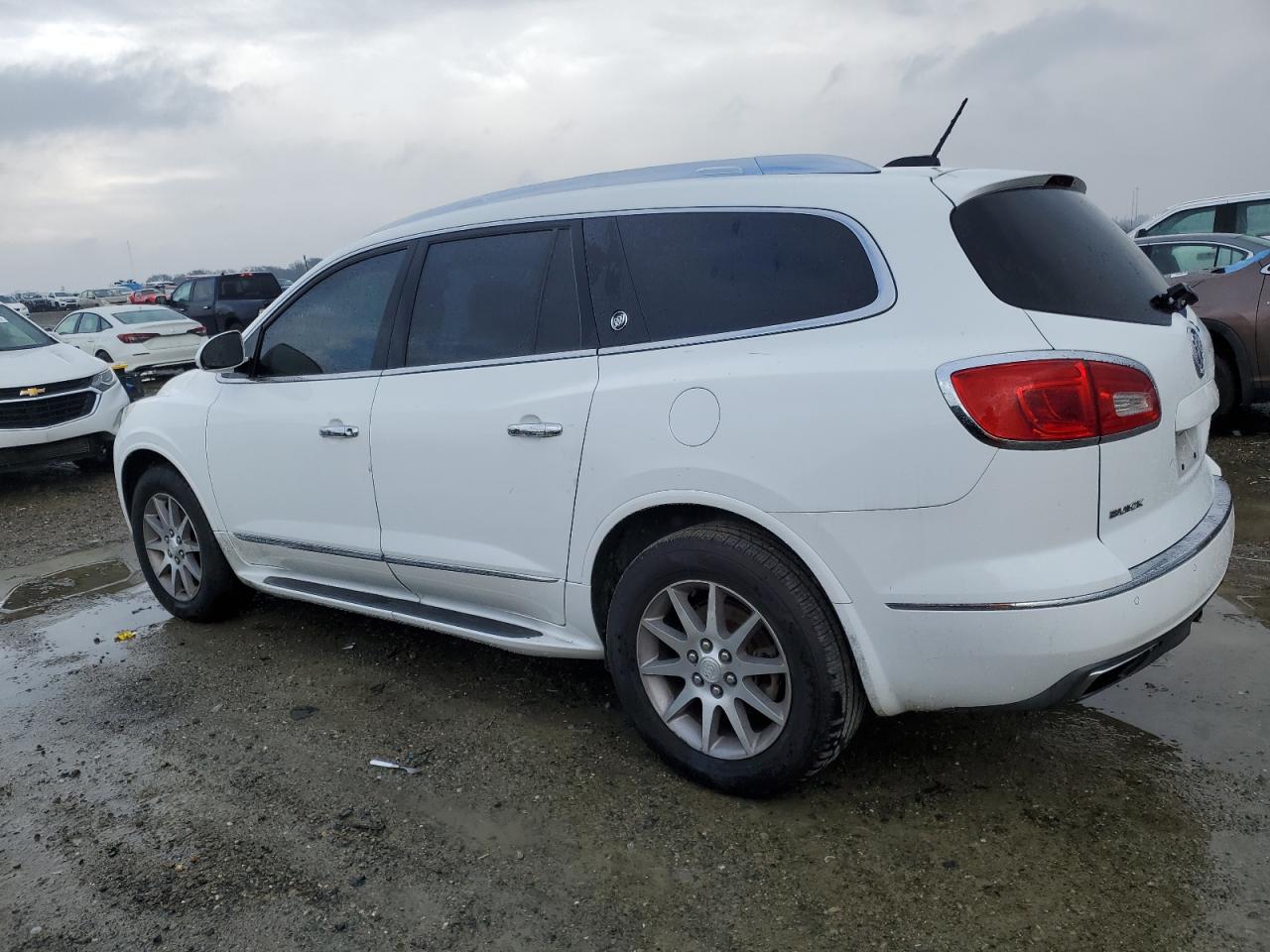 VIN 5GAKRBKD9GJ340490 2016 BUICK ENCLAVE no.2