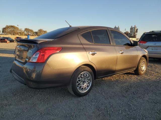  NISSAN VERSA 2015 Сірий