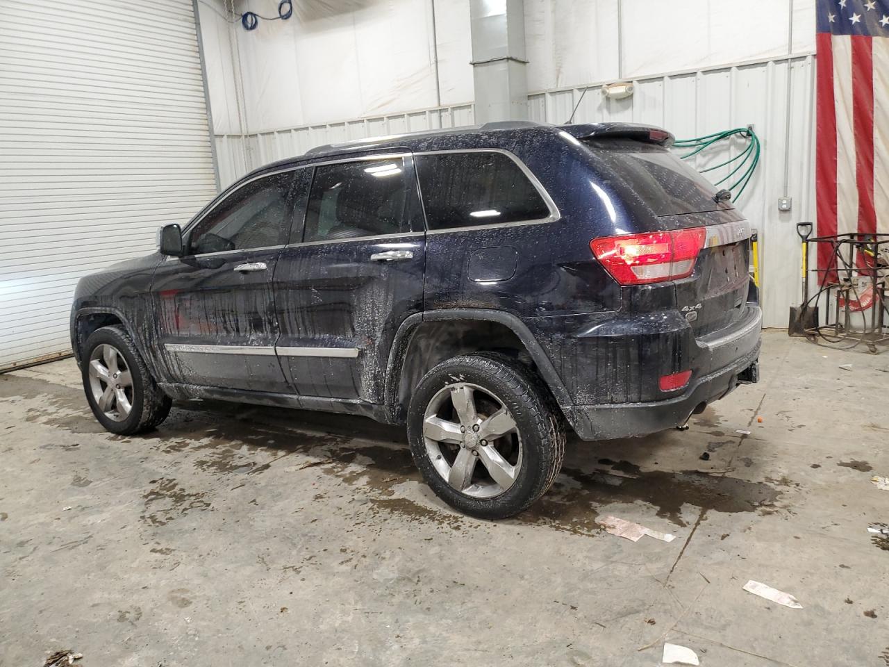 2011 Jeep Grand Cherokee - Image 2