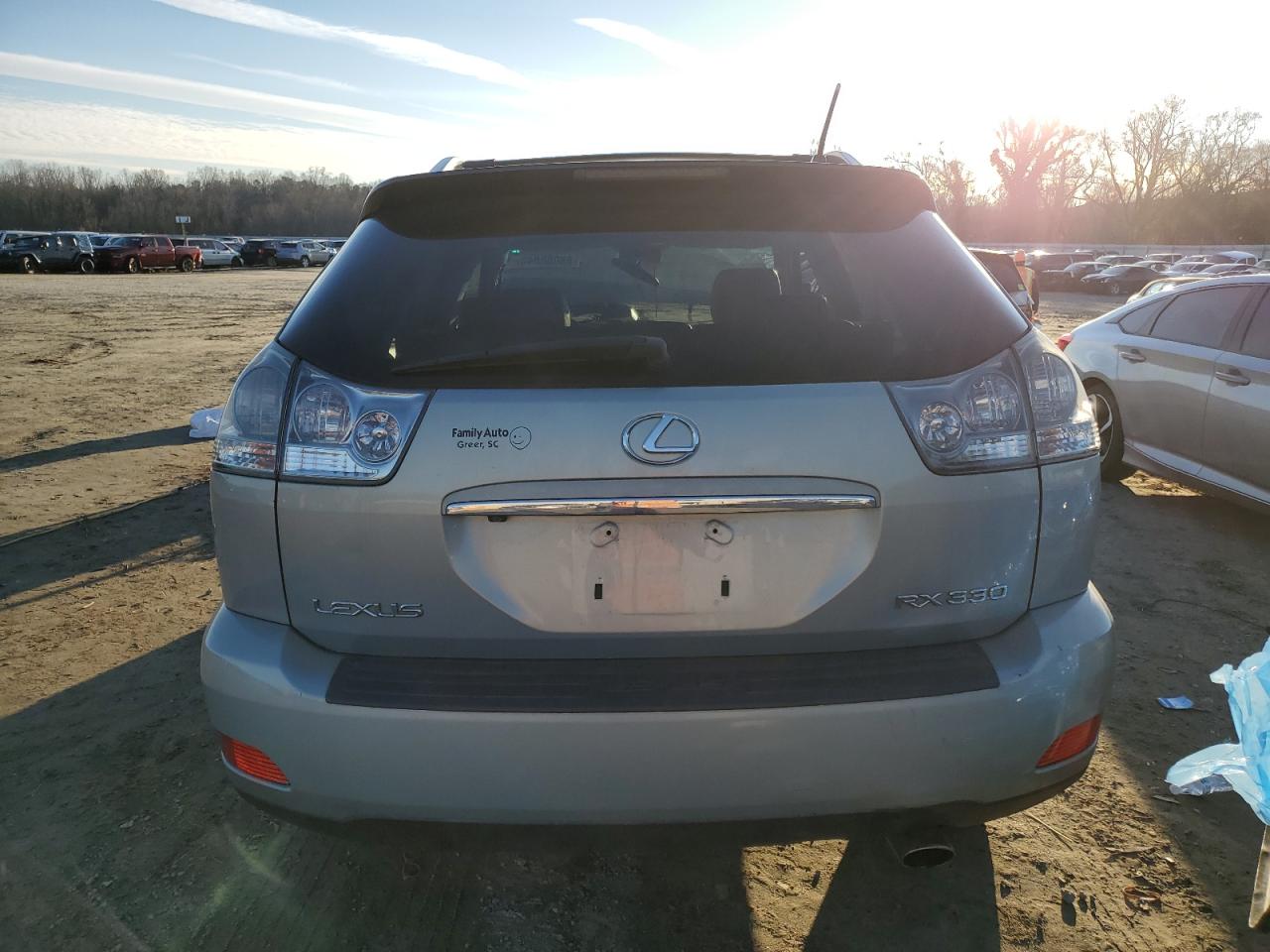 2004 Lexus RX - Image 6