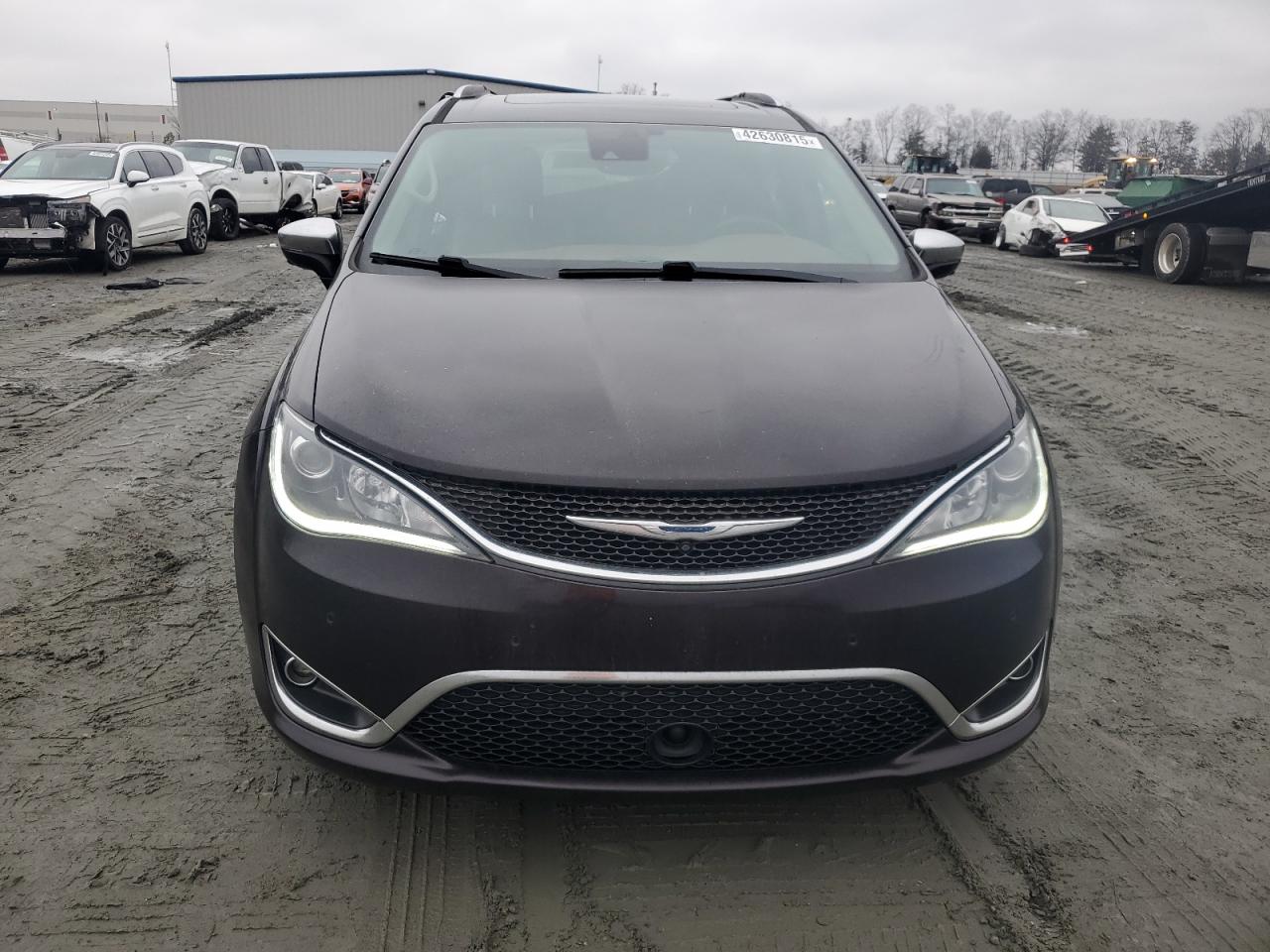 2018 Chrysler Pacifica - Image 5