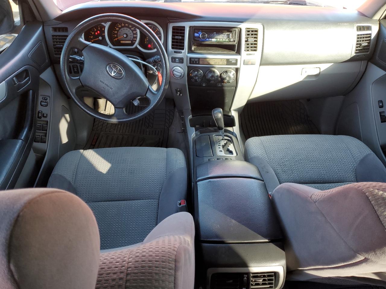 2005 Toyota 4Runner - Image 8
