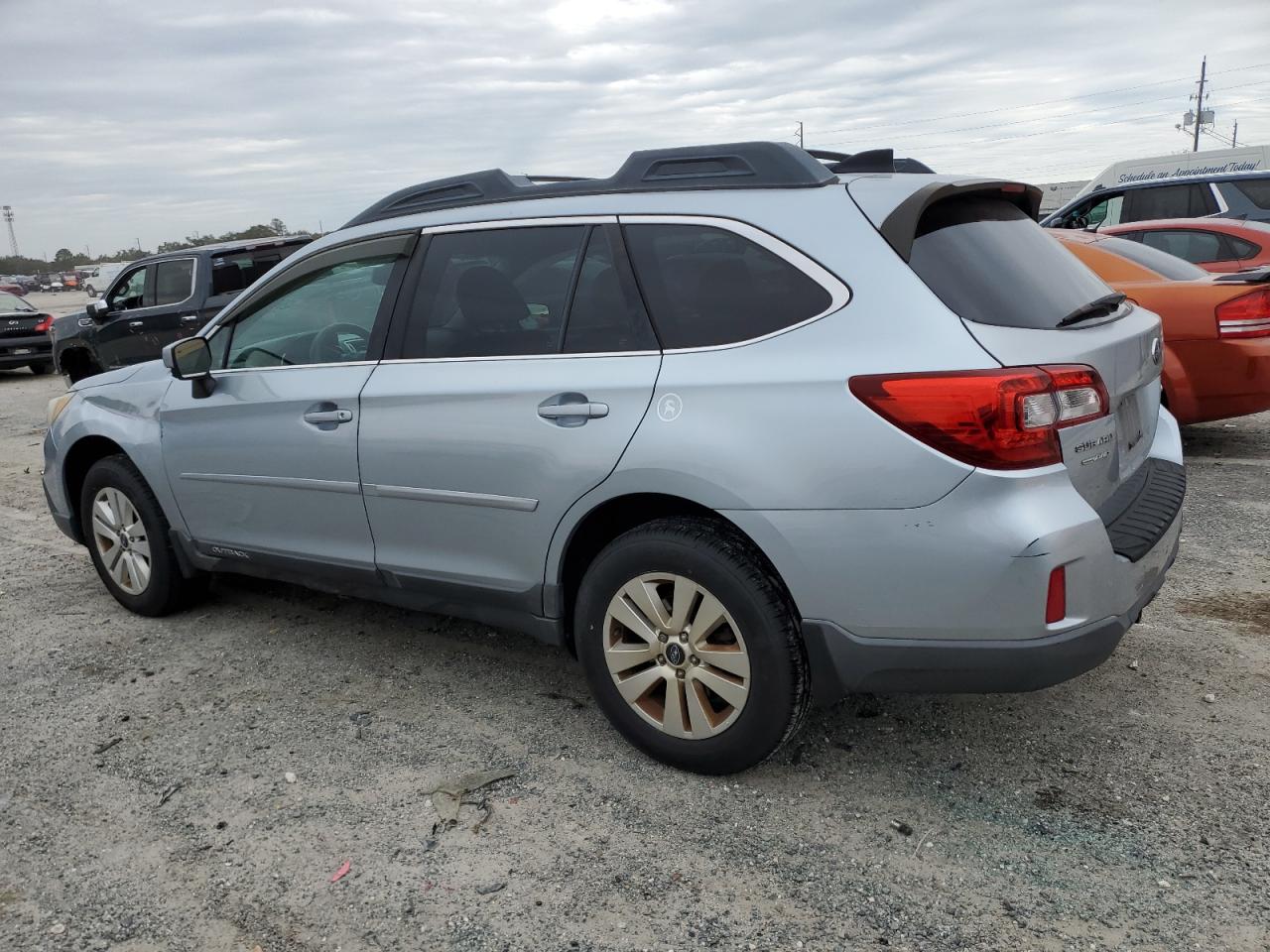 2016 Subaru Outback - Image 2