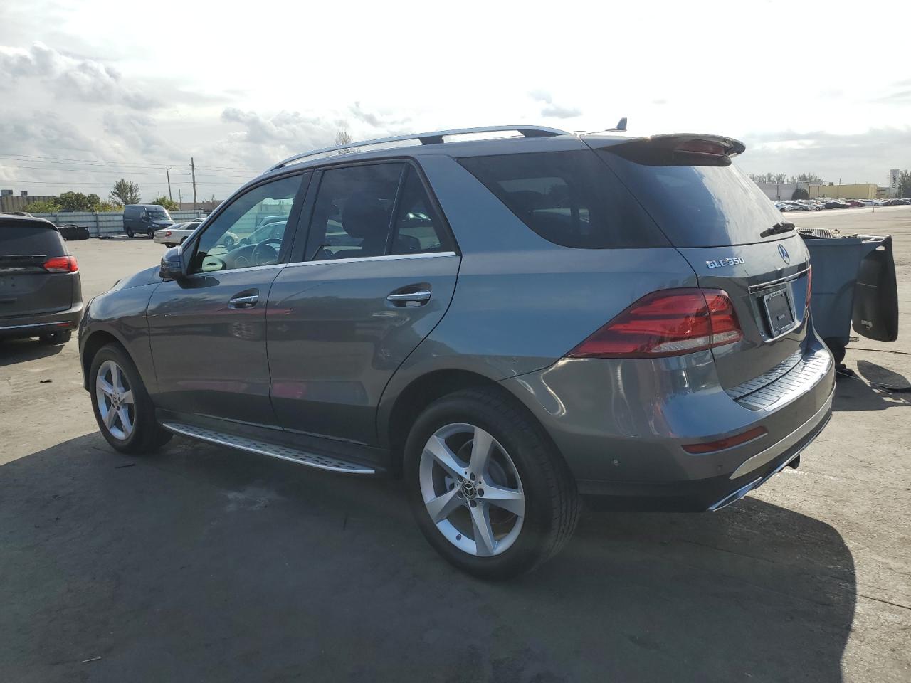 2018 Mercedes-Benz GLE - Image 2