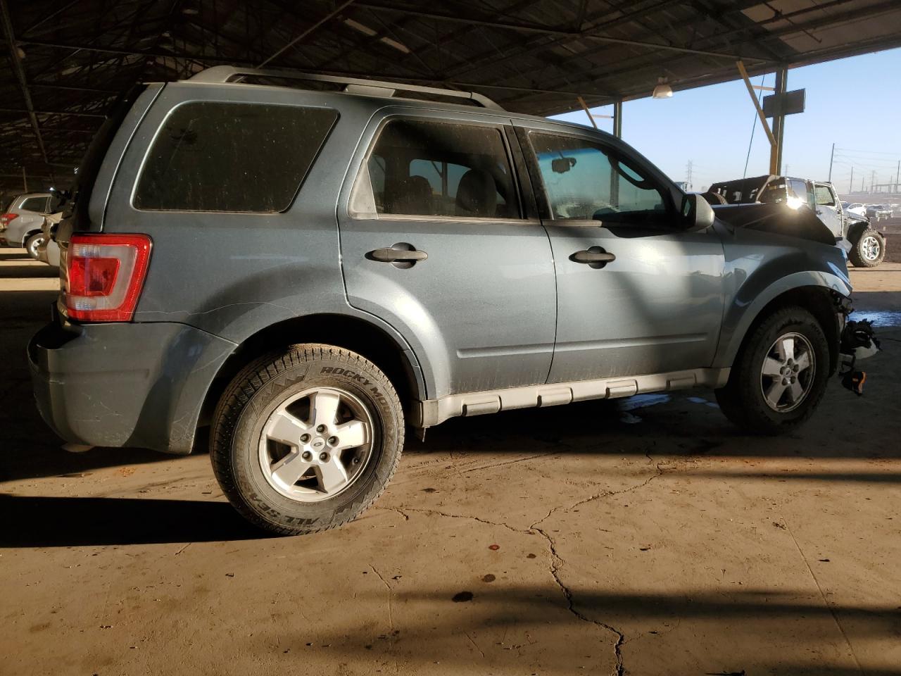 2010 Ford Escape - Image 3