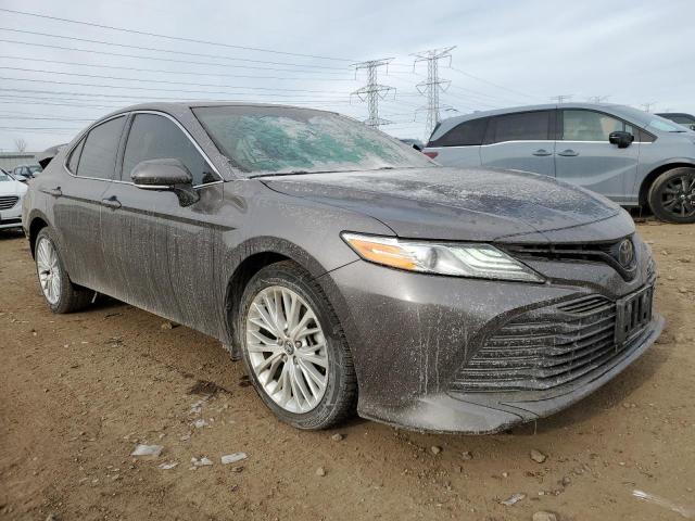  TOYOTA CAMRY 2018 Серый