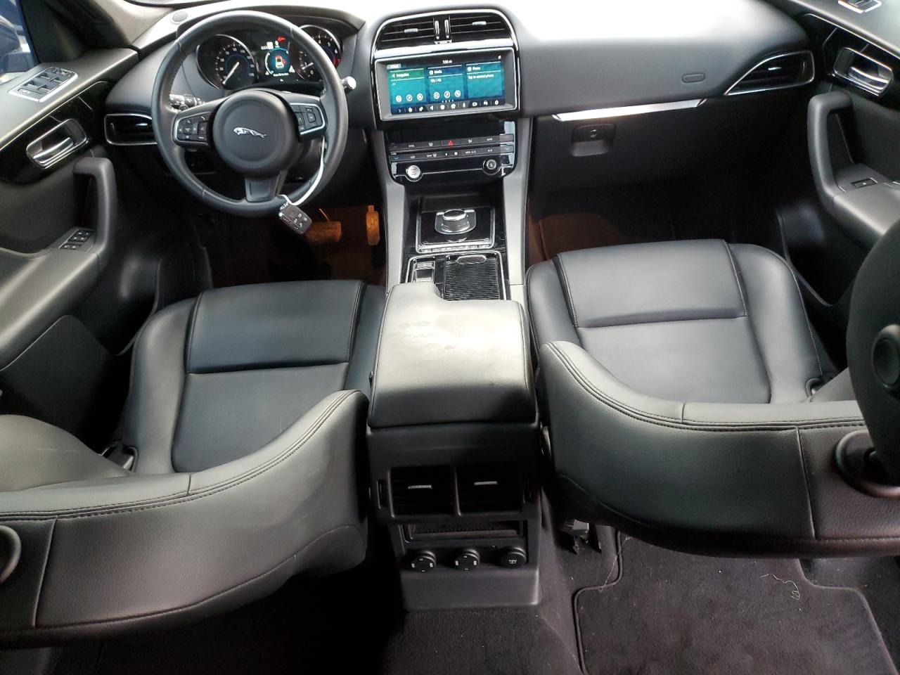 2020 Jaguar F-Pace - Image 8