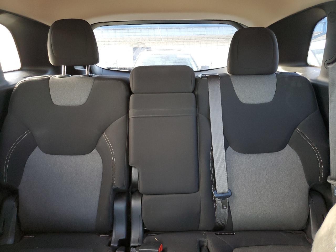 2014 Jeep Grand Cherokee - Image 10