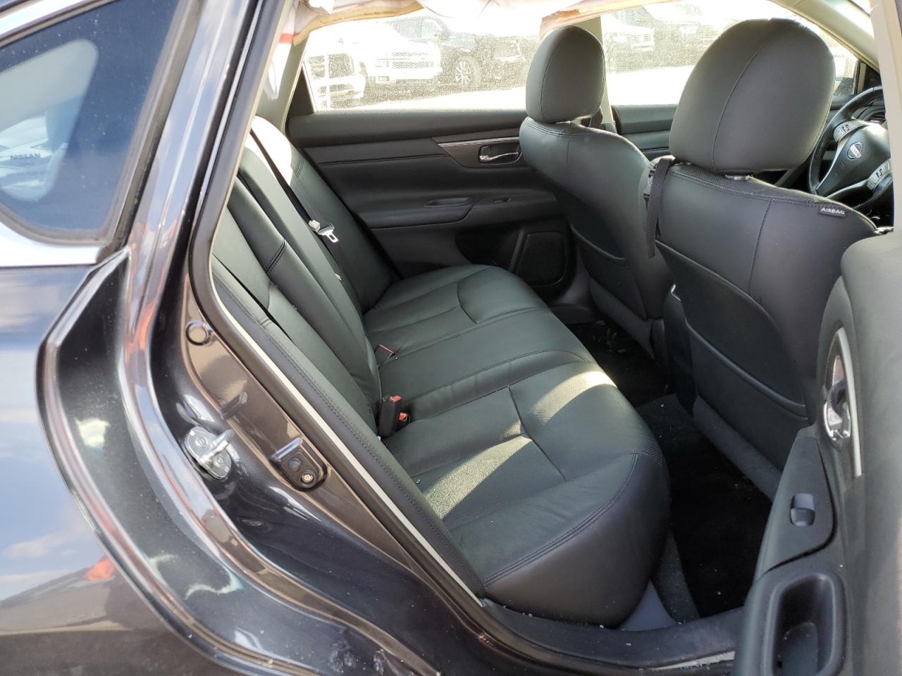 2013 Nissan Altima - Image 10