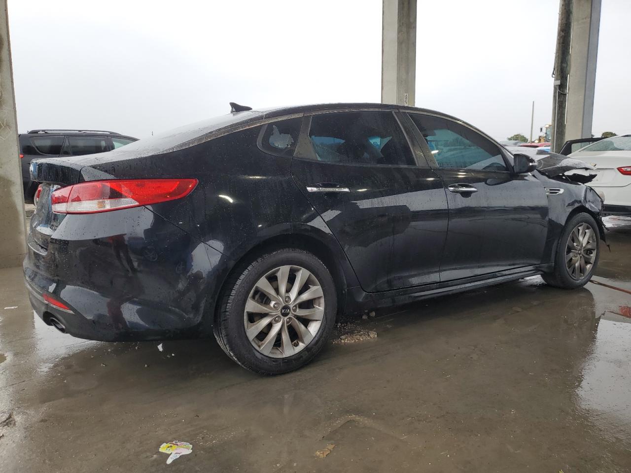 2017 Kia Optima - Image 3
