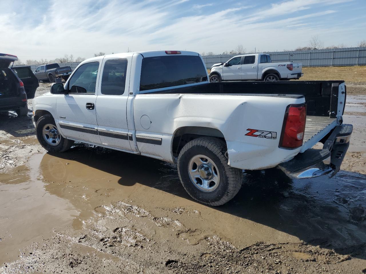 2001 Chevrolet Silverado - Image 2