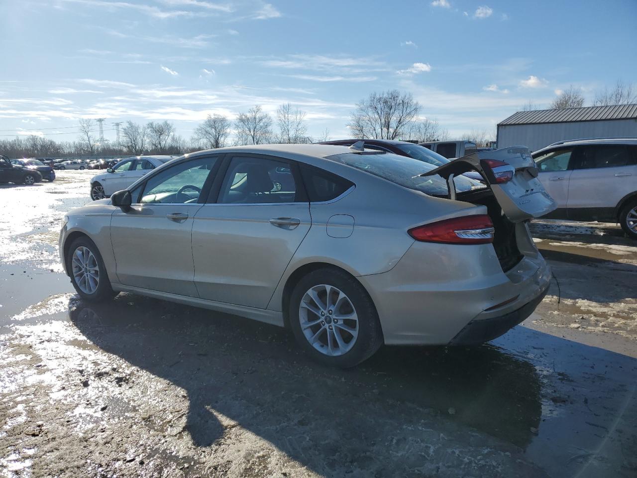 2019 Ford Fusion - Image 2