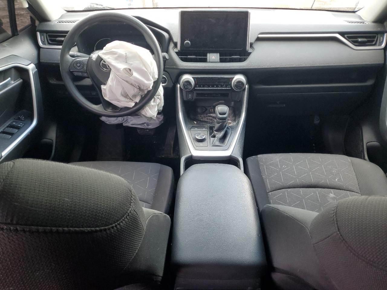 2023 Toyota RAV 4 - Image 8