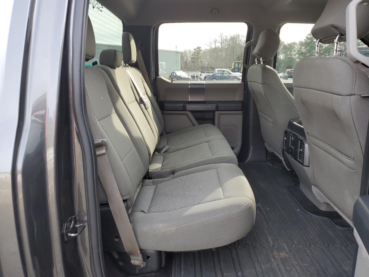 2017 Ford F-150 - Image 10