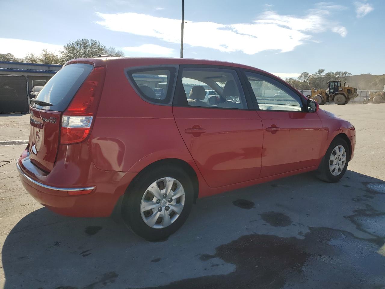 2012 Hyundai Elantra - Image 3