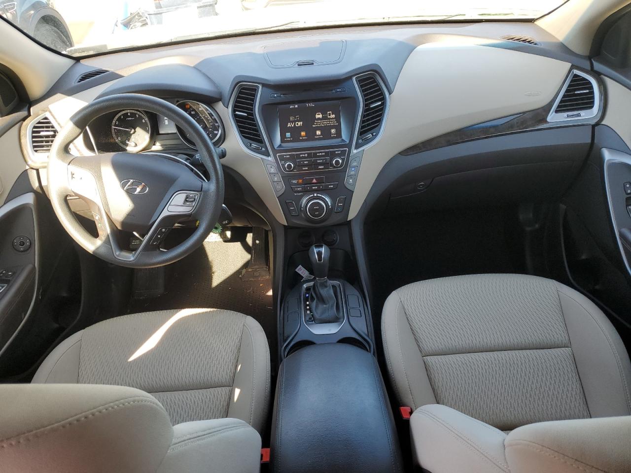 2017 Hyundai Santa Fe - Image 8