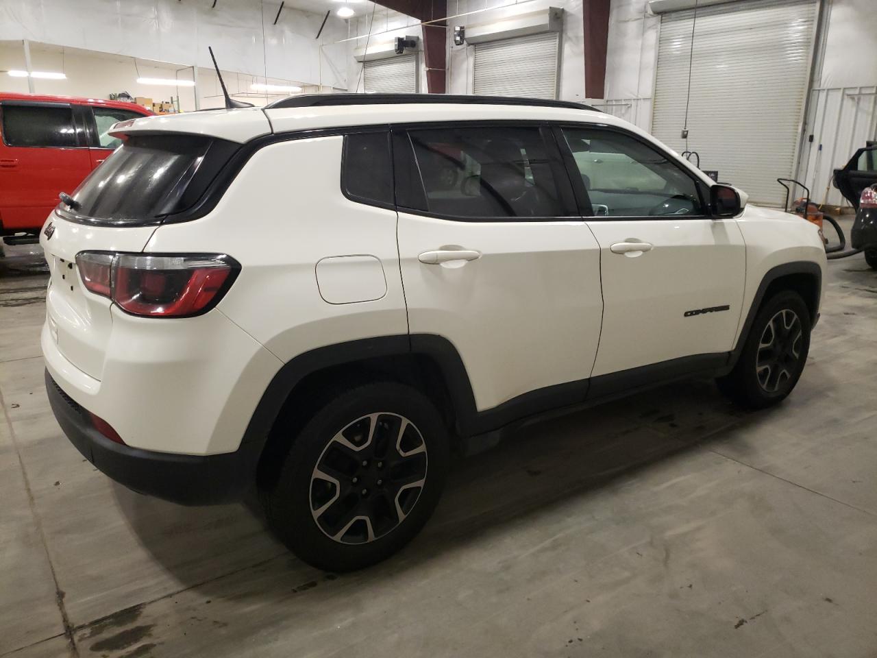 2019 Jeep Compass - Image 3